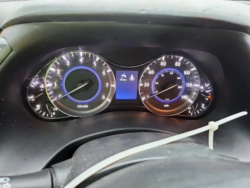 2011 INFINITI QX56 BASE  
