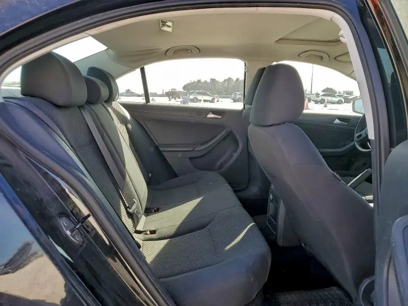 2013 VOLKSWAGEN JETTA BASE  