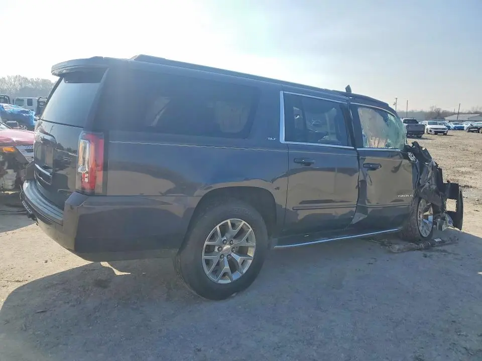 2017 GMC YUKON XL C1500 SLT  