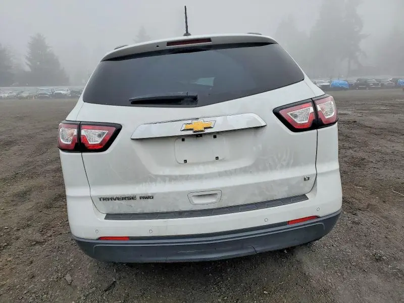 2017 CHEVROLET TRAVERSE LT  
