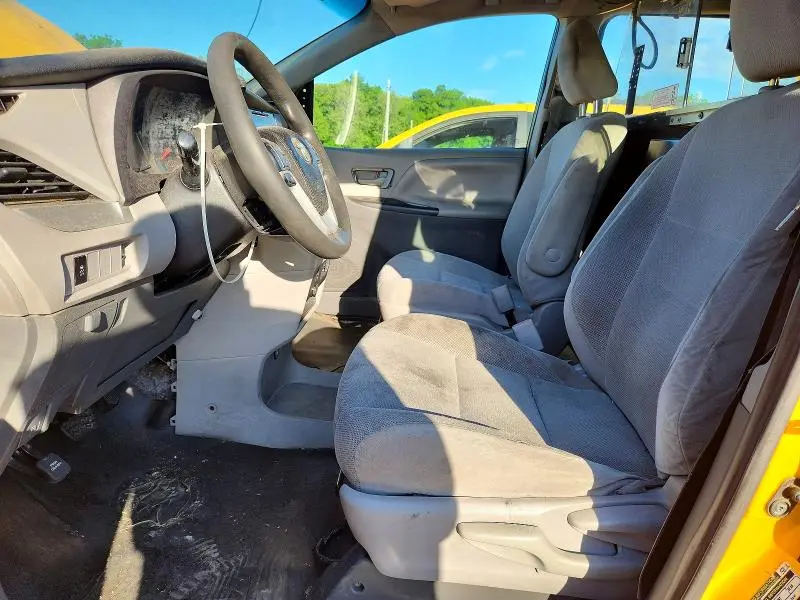 2016 TOYOTA SIENNA L 7-PASSENGER  
