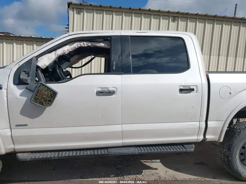 2016 FORD F-150 LARIAT
