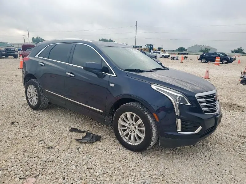 2017 CADILLAC XT5 