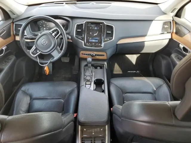 2021 VOLVO XC90 T6 MOMENTUM