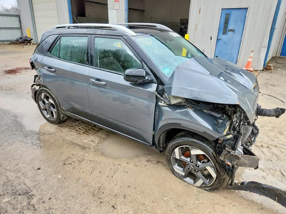 2025 HYUNDAI VENUE SEL  