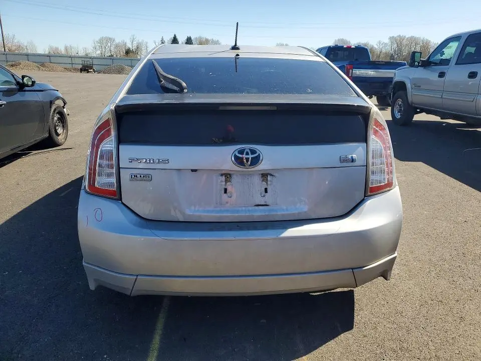 2014 TOYOTA PRIUS THREE  