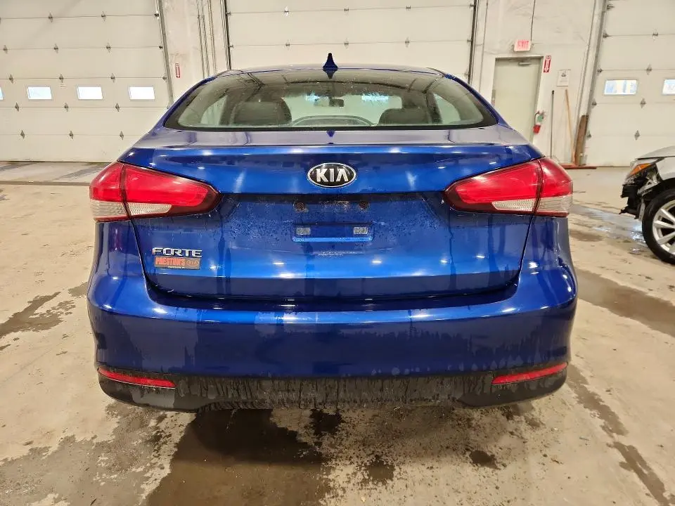 2018 KIA FORTE LX  