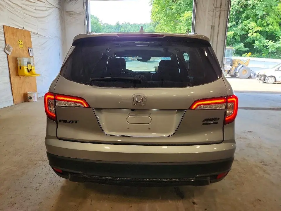 2022 HONDA PILOT SE  