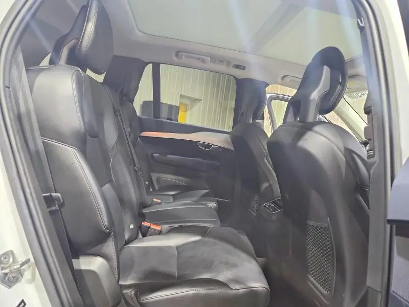 2018 VOLVO XC90 T5  