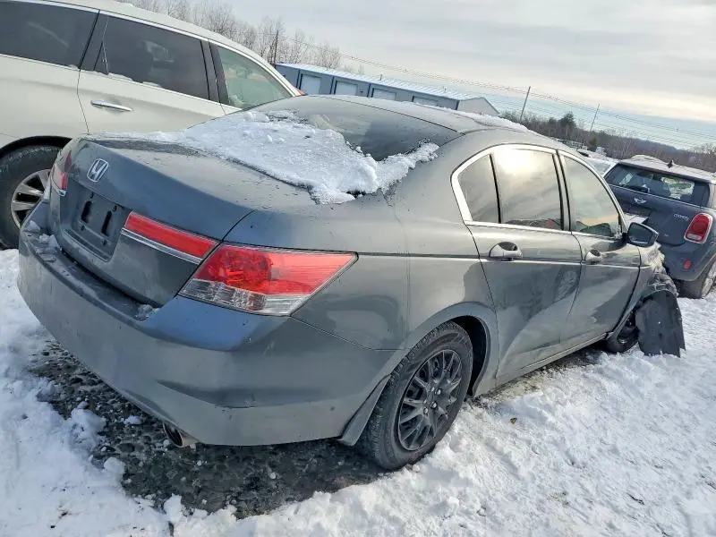 2011 HONDA ACCORD LX  
