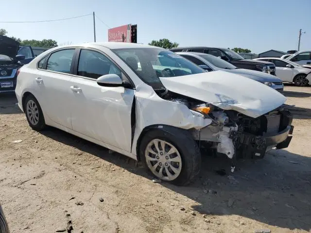 2022 KIA FORTE FE  
