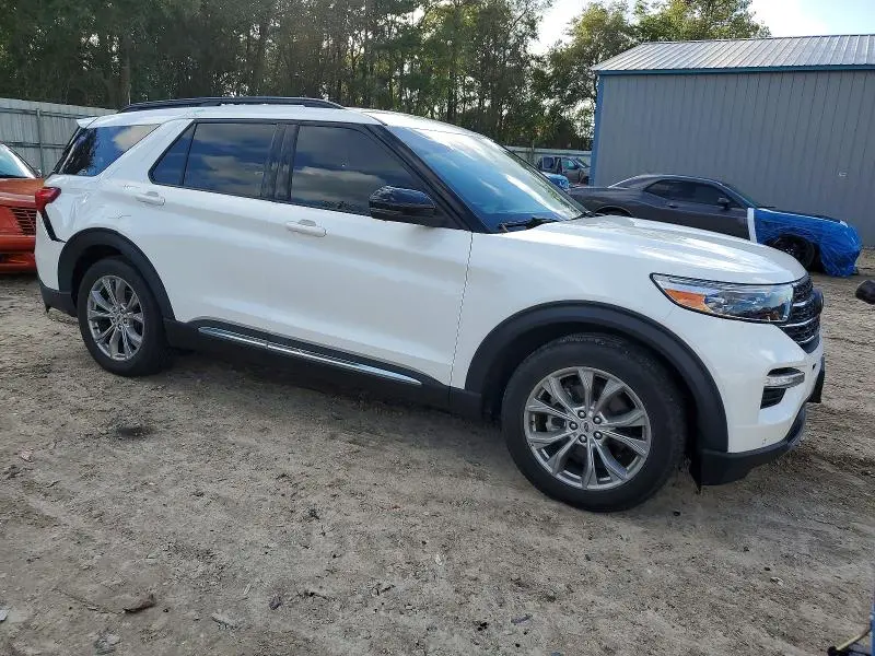 2022 FORD EXPLORER XLT  
