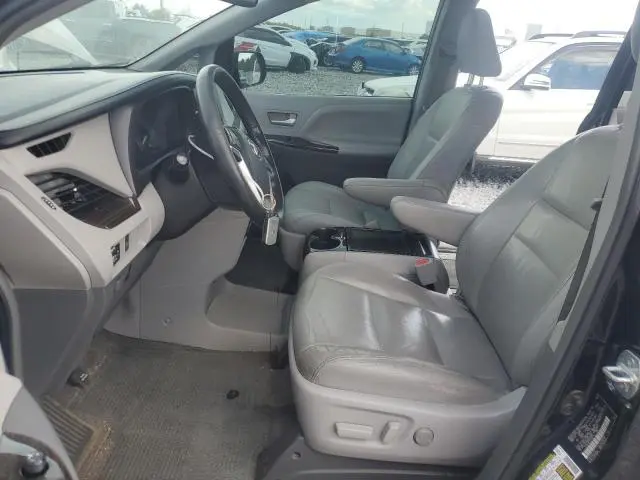 2015 TOYOTA SIENNA XLE  