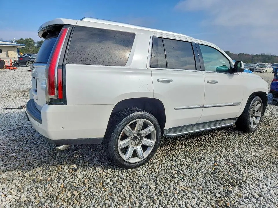 2017 CADILLAC ESCALADE LUXURY  
