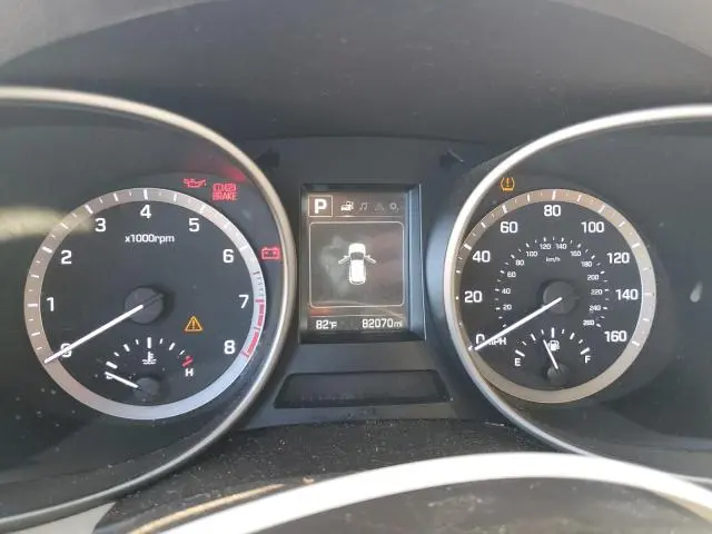 2017 HYUNDAI SANTA FE SE  