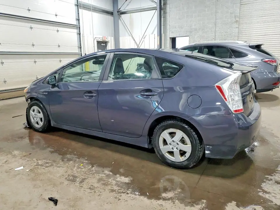 2010 TOYOTA PRIUS IV  