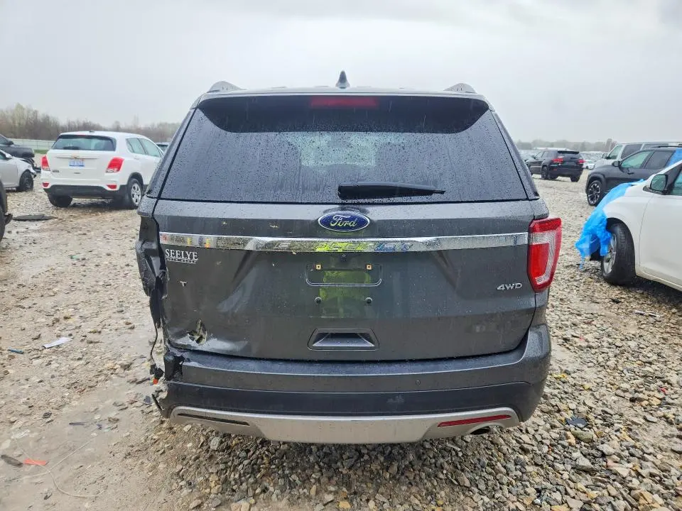 2016 FORD EXPLORER XLT  