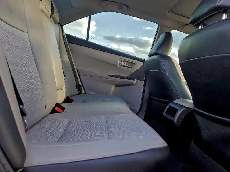 2017 TOYOTA CAMRY LE  