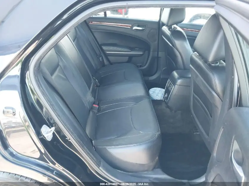 2014 CHRYSLER 300  