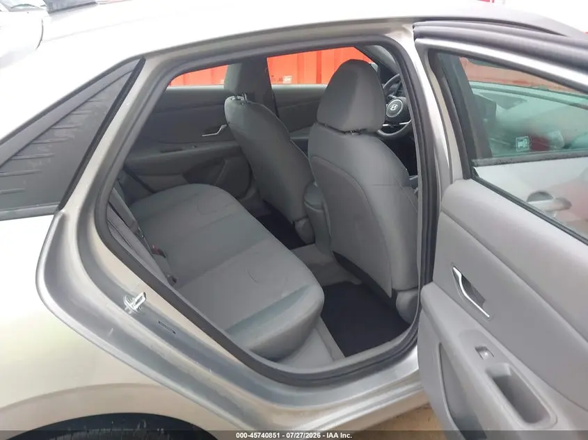 2021 HYUNDAI ELANTRA SE