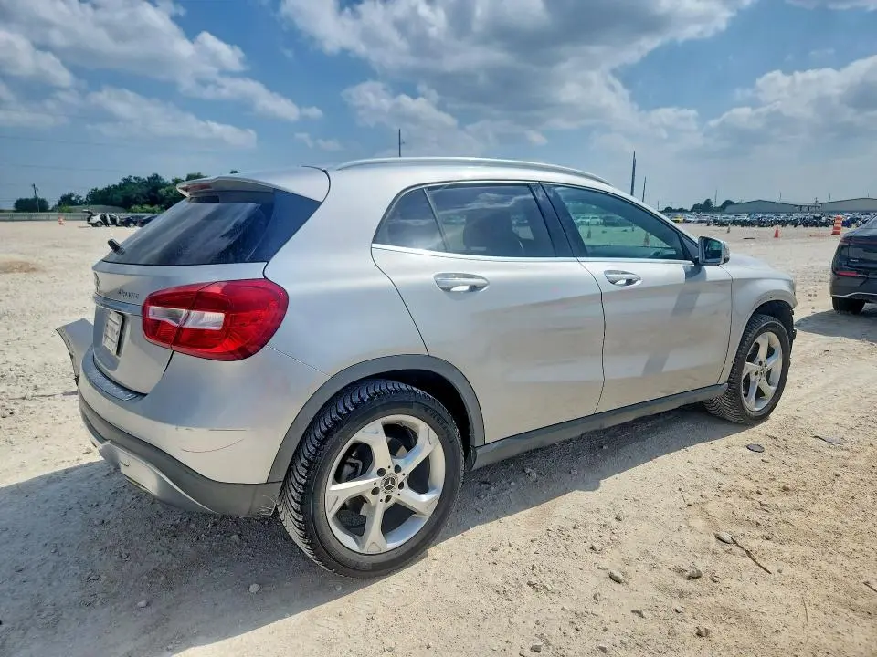2018 MERCEDES-BENZ GLA 250   