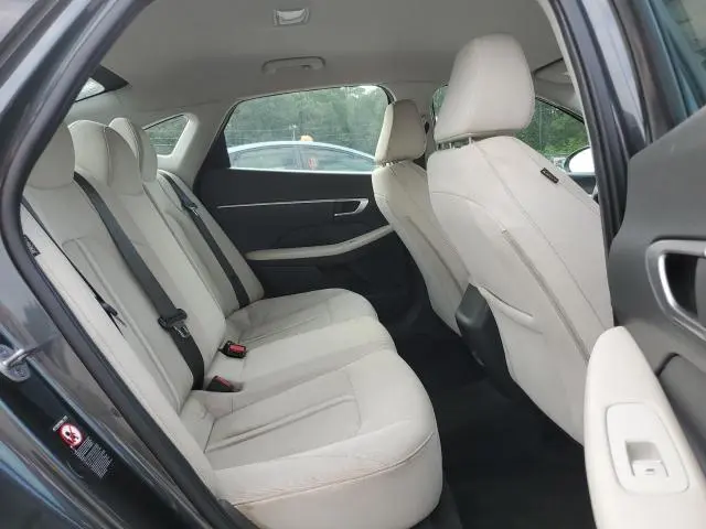2023 HYUNDAI SONATA SE