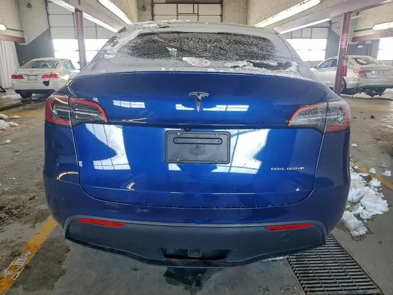 2025 TESLA MODEL Y   