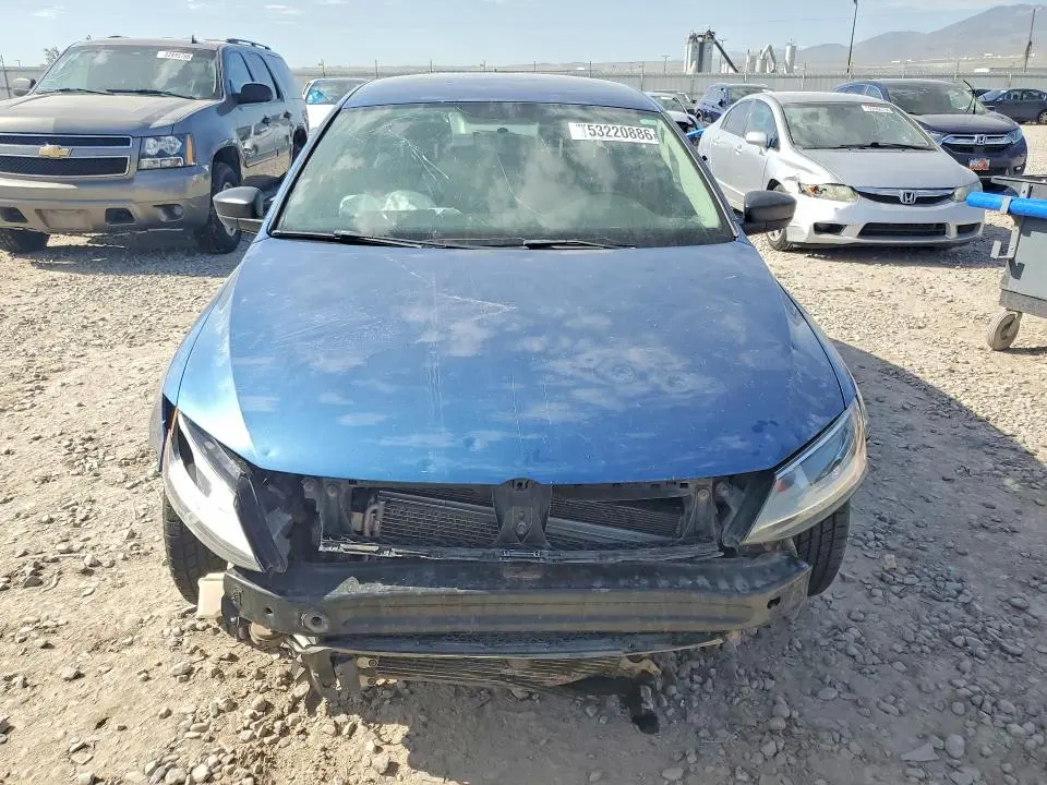 2015 VOLKSWAGEN JETTA SE  