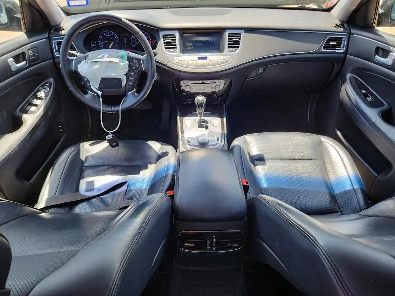 2013 HYUNDAI GENESIS 3.8L  