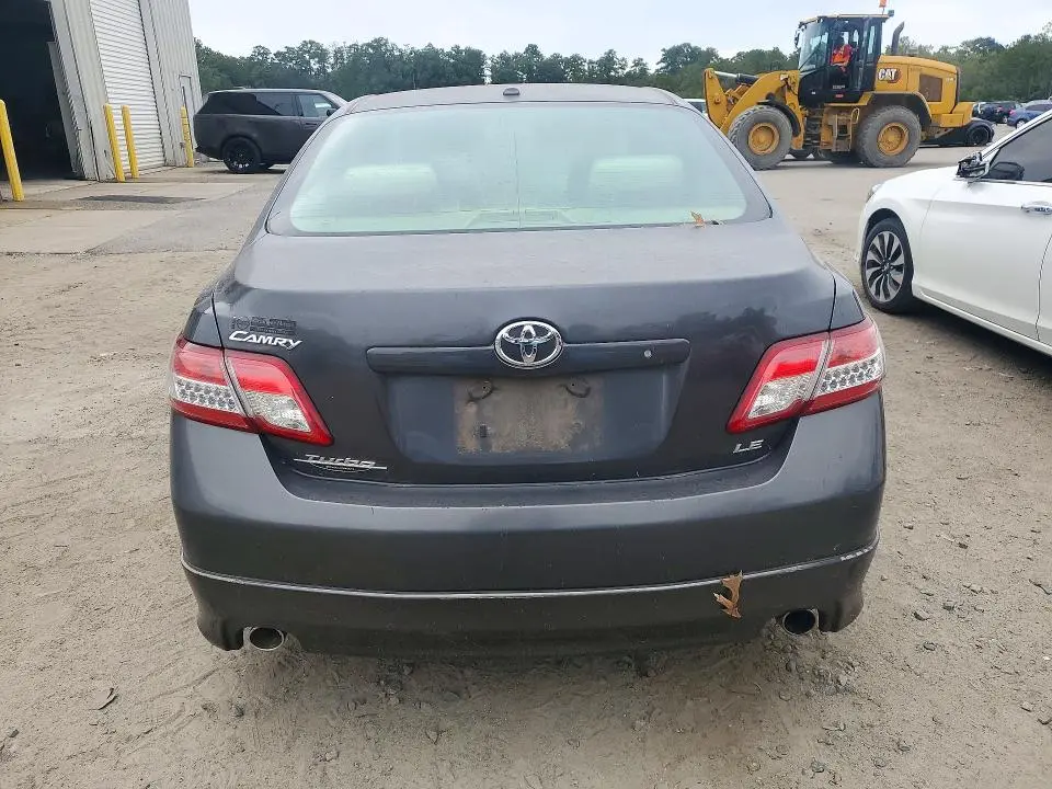 2011 TOYOTA CAMRY LE  