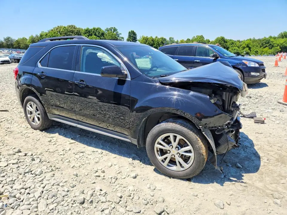2017 CHEVROLET EQUINOX LT  