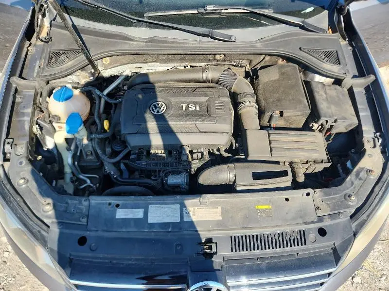 2015 VOLKSWAGEN PASSAT S  