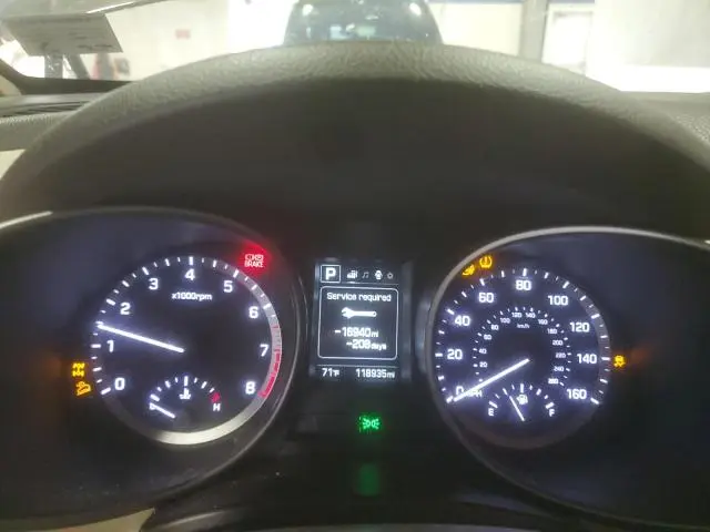 2017 HYUNDAI SANTA FE SE  