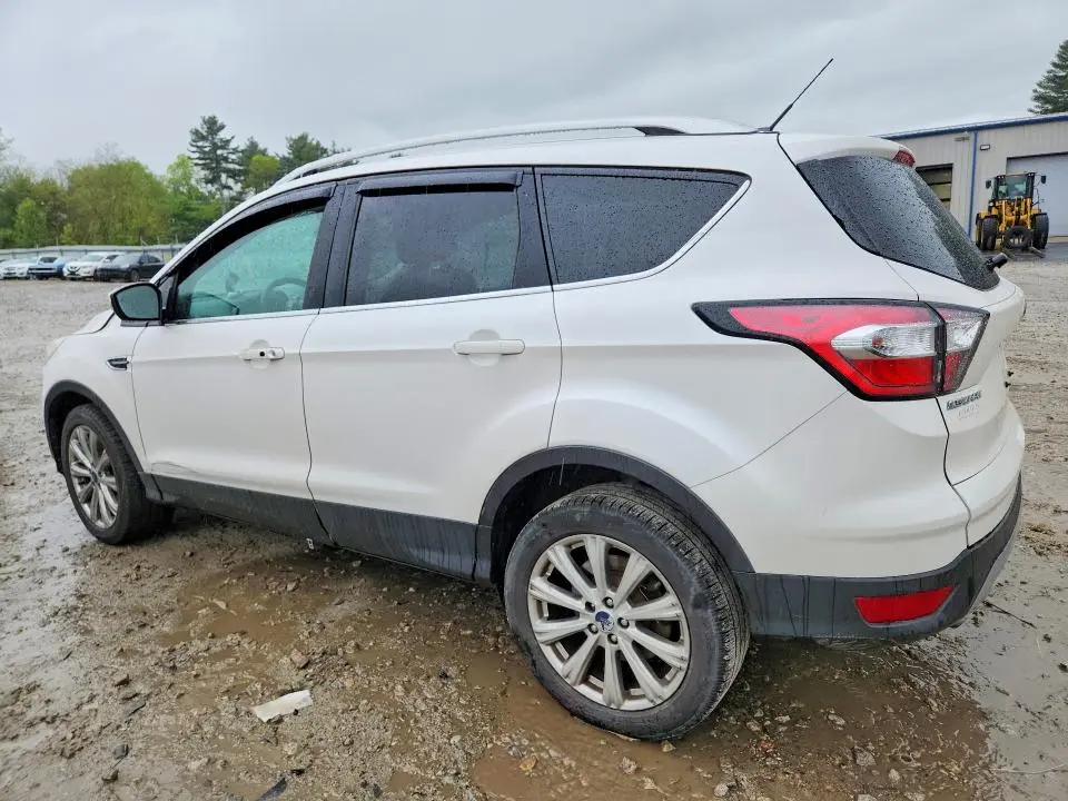 2017 FORD ESCAPE TITANIUM  