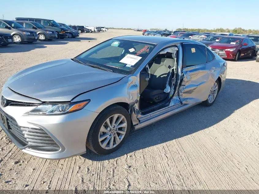 2024 TOYOTA CAMRY LE