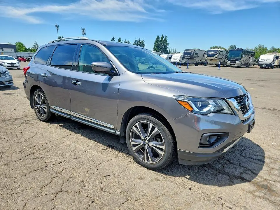 2017 NISSAN PATHFINDER PLATINUM  