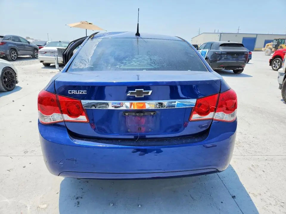 2013 CHEVROLET CRUZE LS  
