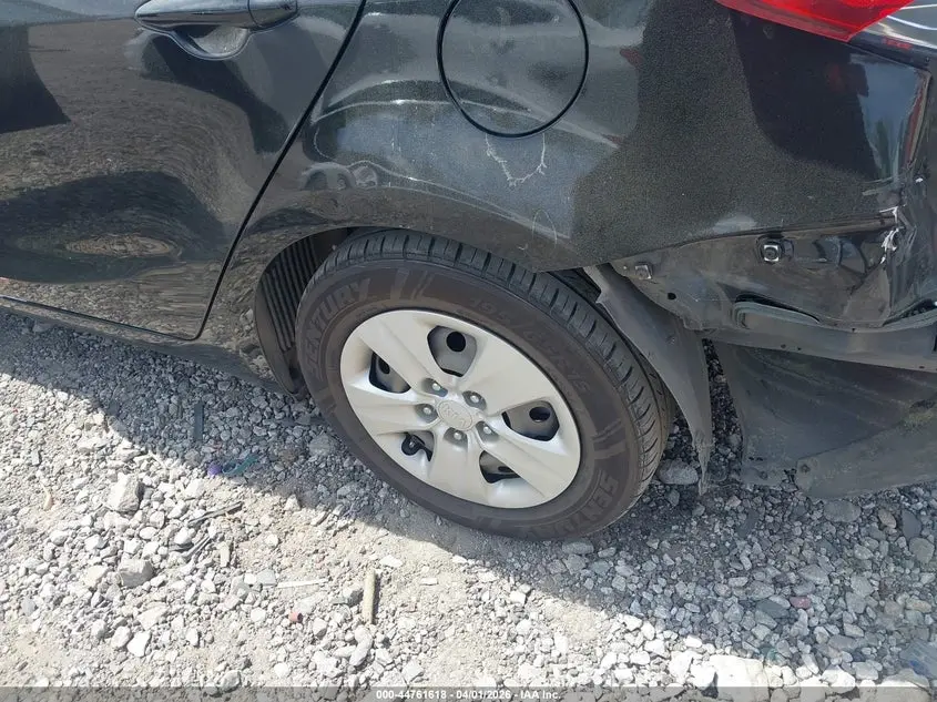2015 KIA FORTE LX