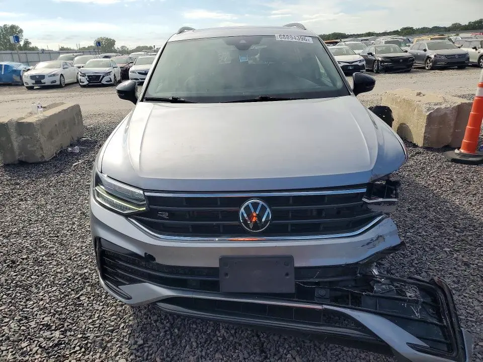 2024 VOLKSWAGEN TIGUAN SE R-LINE BLACK  
