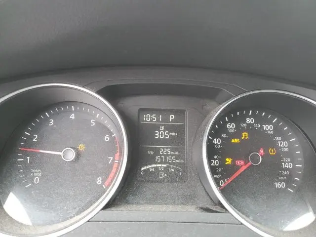 2016 VOLKSWAGEN JETTA SE  