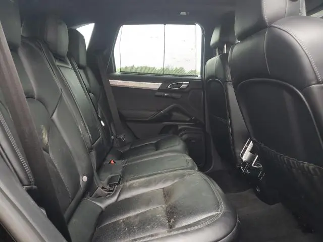 2018 PORSCHE CAYENNE GTS  