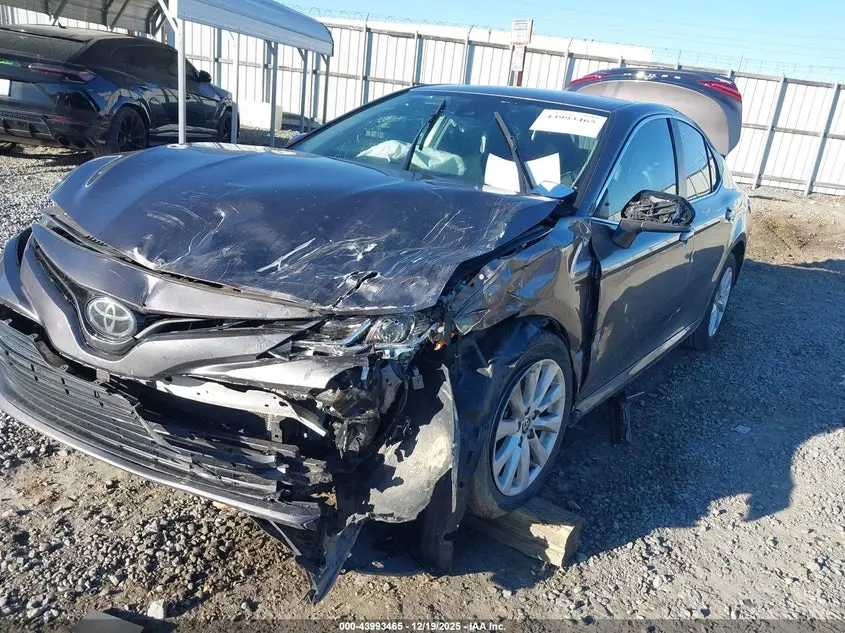 2020 TOYOTA CAMRY LE