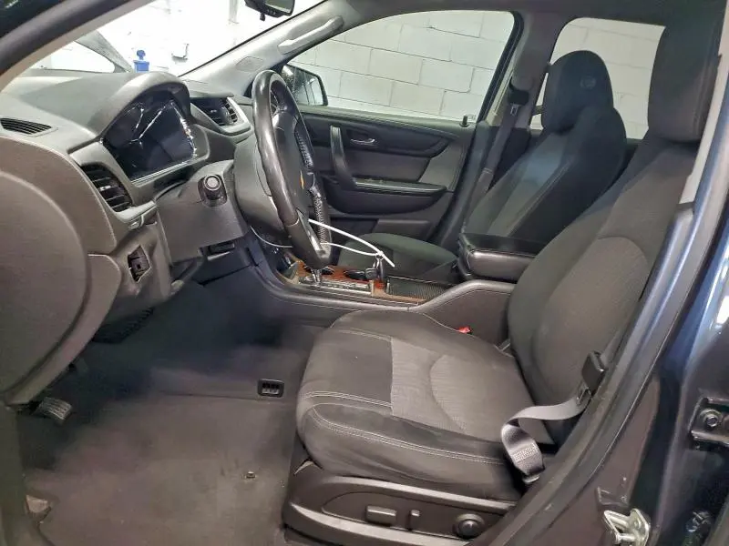 2014 CHEVROLET TRAVERSE LT  