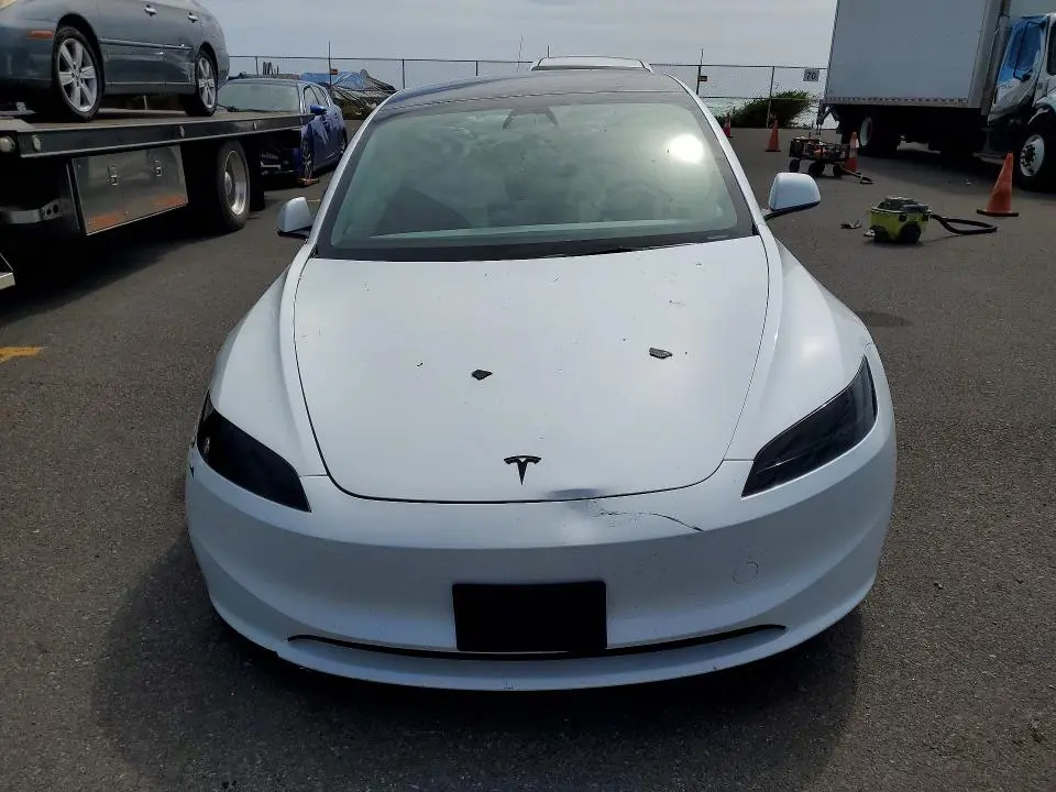 2026 TESLA MODEL 3   