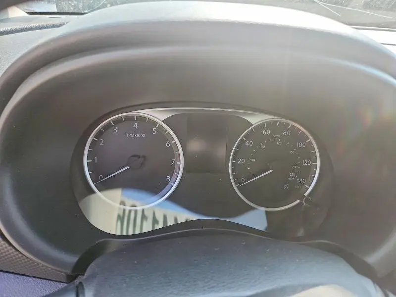 2021 NISSAN KICKS S  