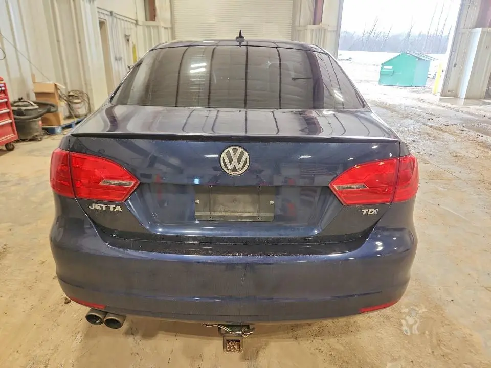 2011 VOLKSWAGEN JETTA TDI  
