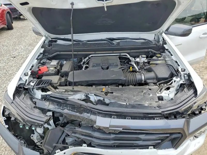 2024 CHEVROLET COLORADO LT  