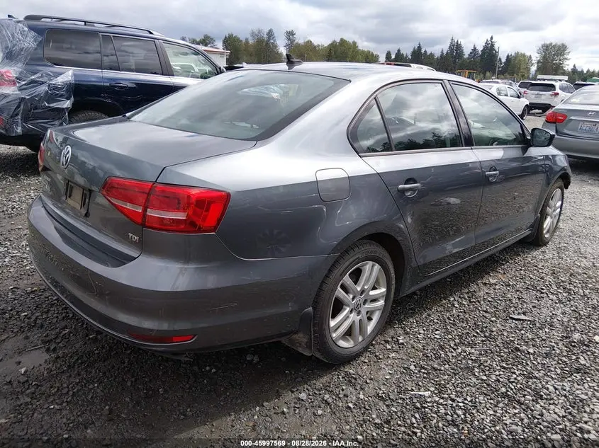 2015 VOLKSWAGEN JETTA 2.0L TDI S