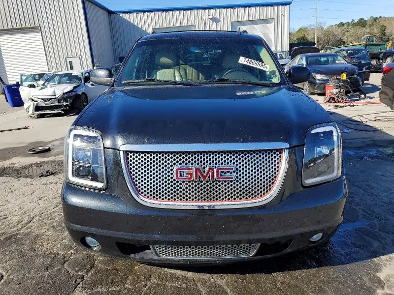 2011 GMC YUKON XL DENALI  