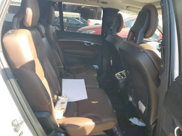2020 VOLVO XC90 T6 MOMENTUM  